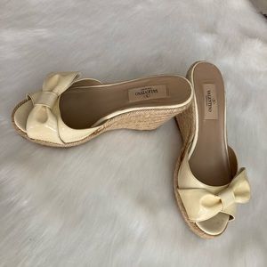 Auth Valentino Garavani size 6
